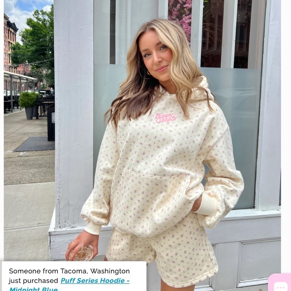 Happy Camp3r Vintage Flower Hoodie - Picture 14 of 16